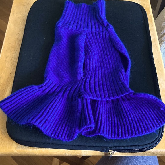 Doggie sweater small NWOT - Picture 2 of 4